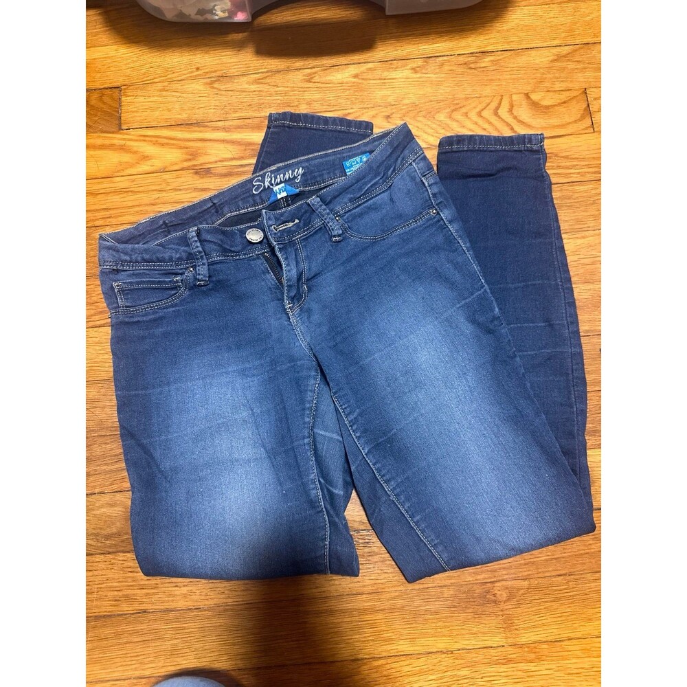 YMI Skinny Jeans in Dark Blue Wash
